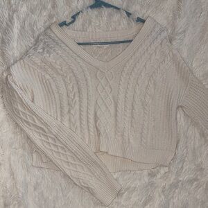 White V-Neck Cable Knit Cropped Sweater - Women